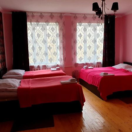 קזבגי Red Stone Guest House מראה חיצוני תמונה
