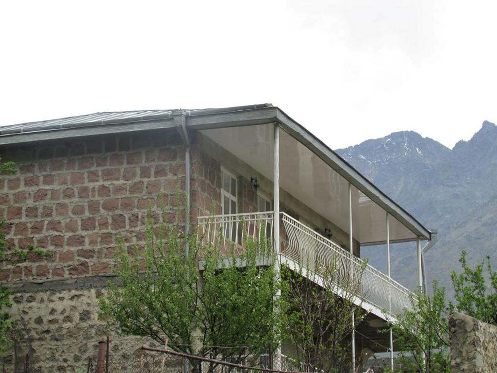 קזבגי Red Stone Guest House חדר תמונה