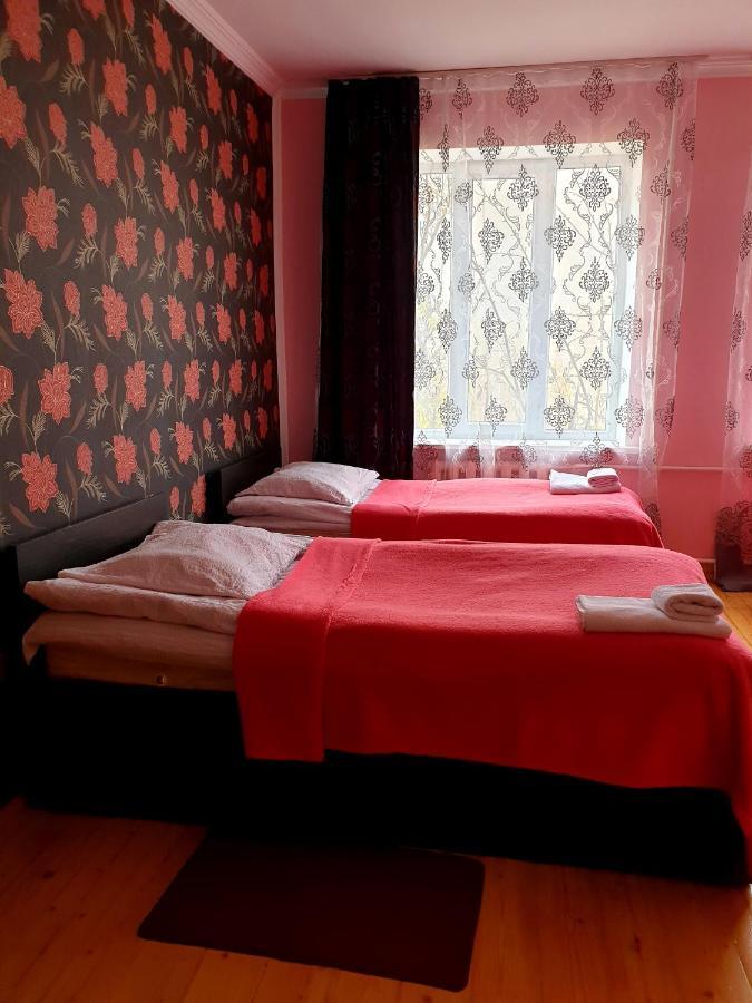 קזבגי Red Stone Guest House מראה חיצוני תמונה